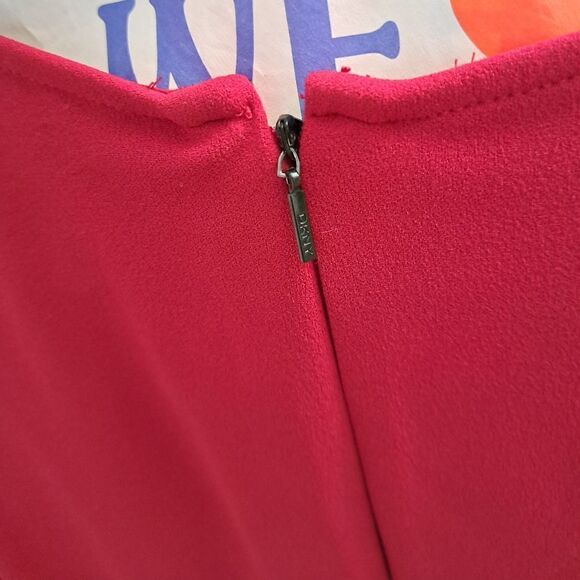 DKNY   - Picture 6 of 16